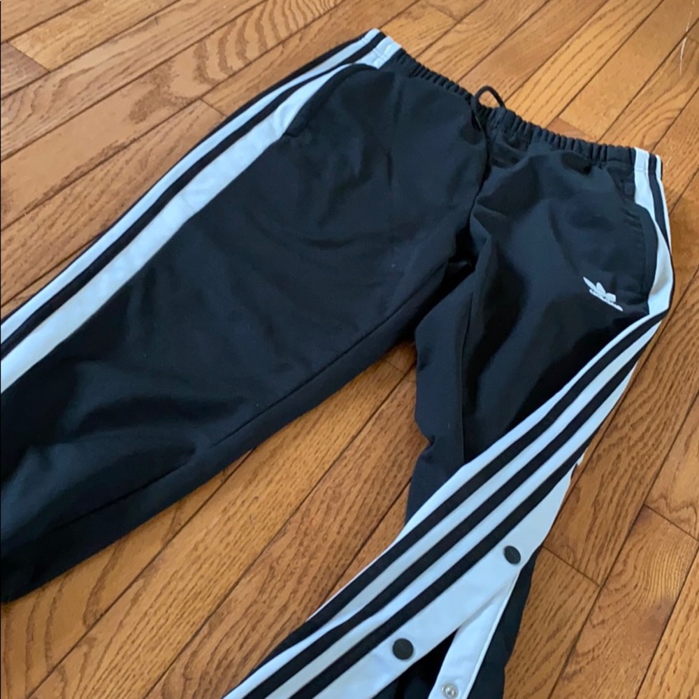 Worn once! 🖤
